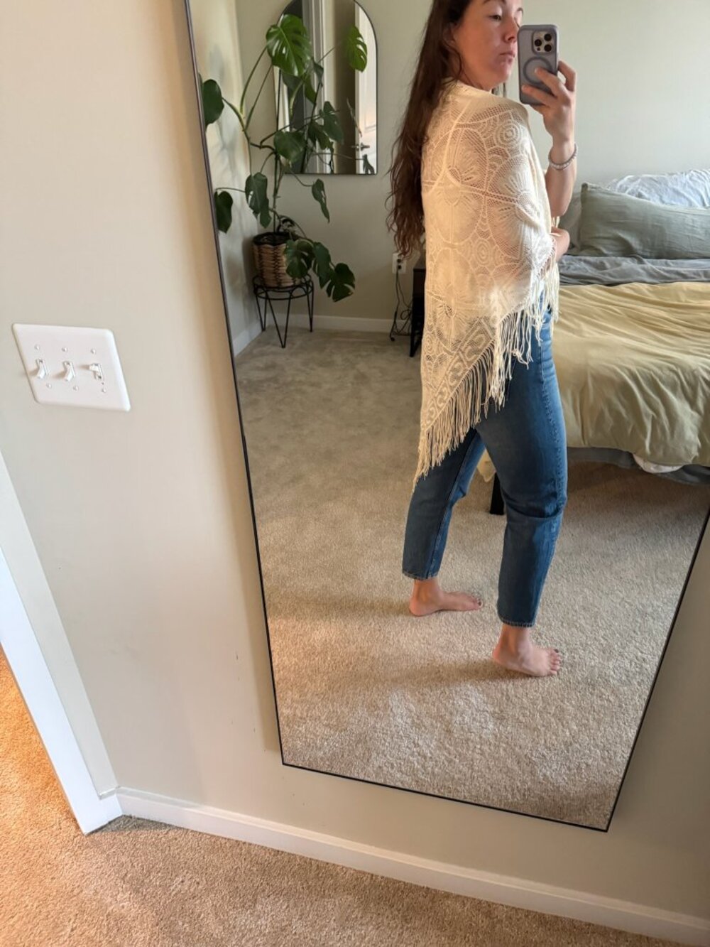 Vintage Triangular Creamy Lace Shawl with Fringe